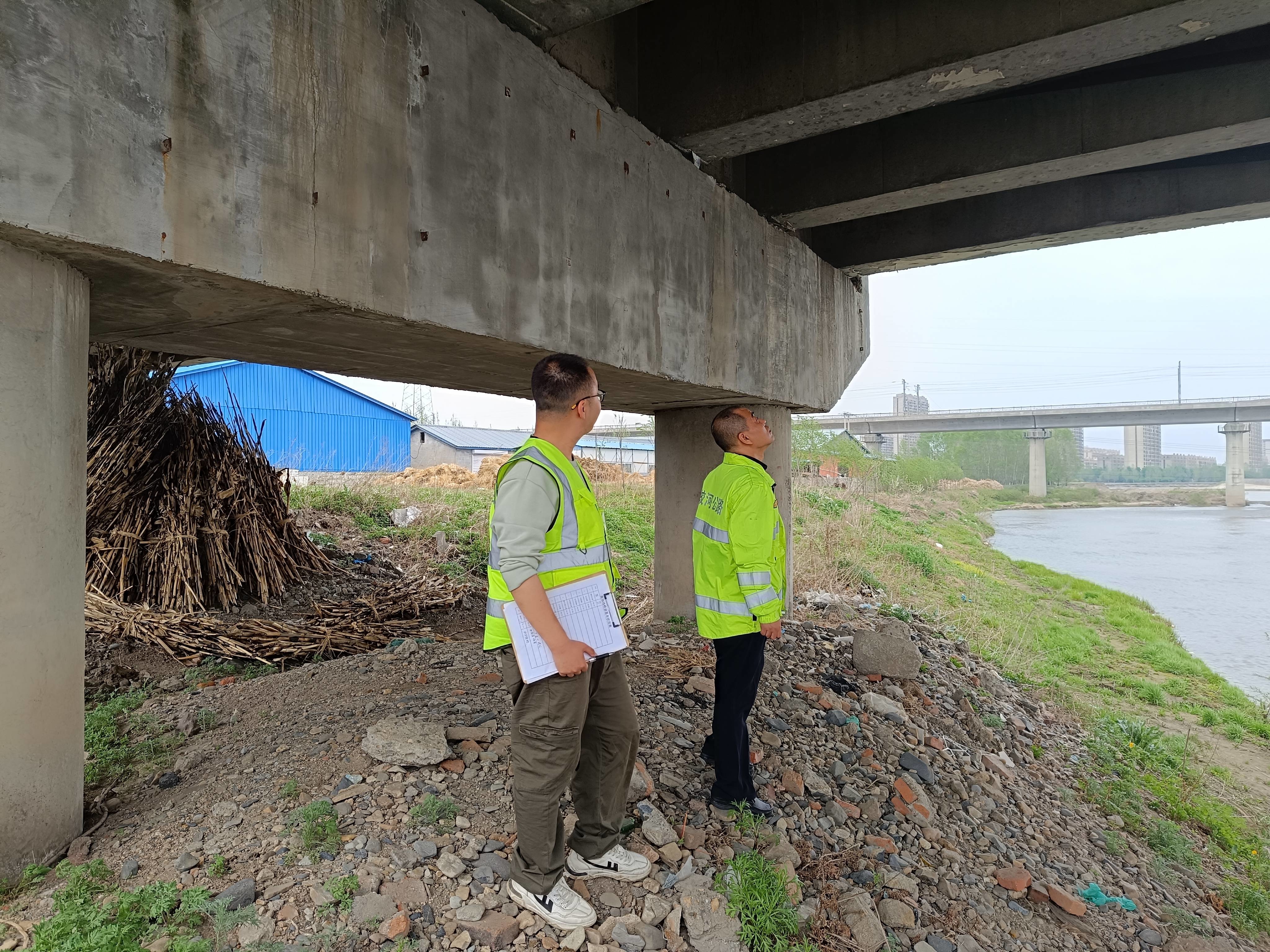 蛟河市公路管理段开展桥梁安全专项检查