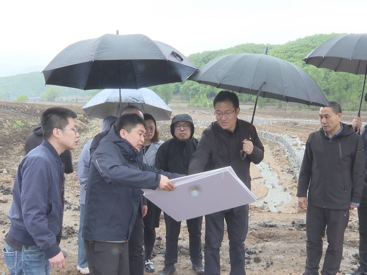 松辽委、省水土保持局领导到蛟河市调研侵蚀沟治理项目工作