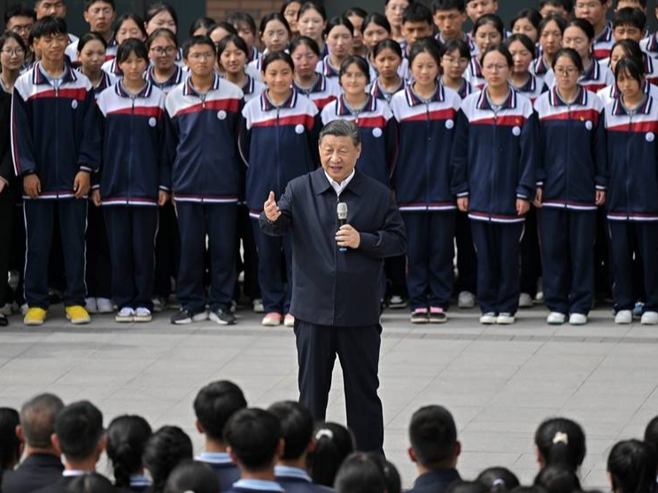 人民领袖｜从小培养爱国心