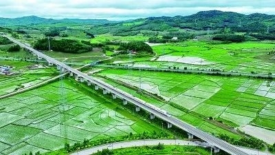 【媒体聚焦】《光明日报》报道北大荒黑土地保护