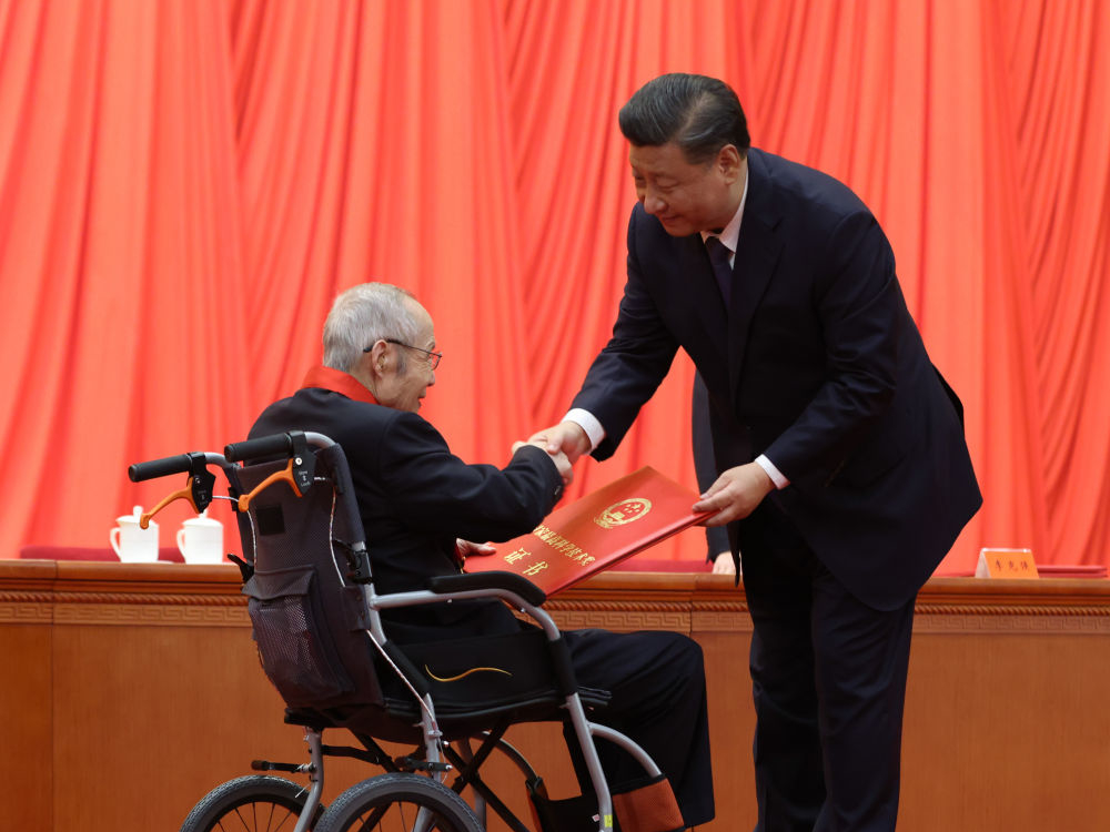 图文故事｜习近平总书记同科技工作者交往交流的故事