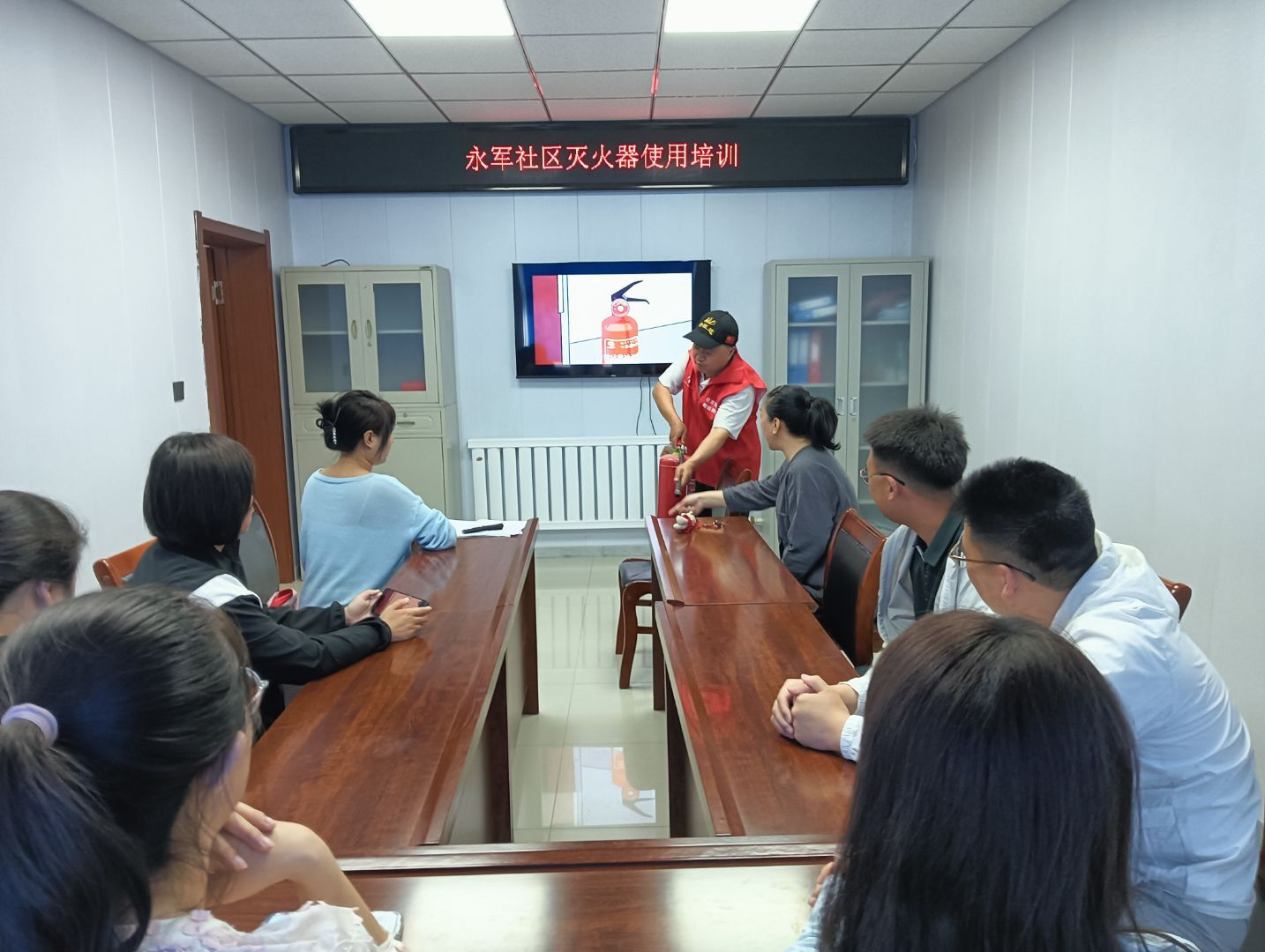 洮南市永康街道永军社区开展“人人讲安全 个个会应急”主题活动