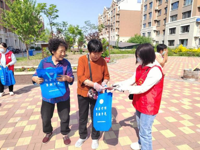 洮南市永康街道永电社区开展志愿服务活动