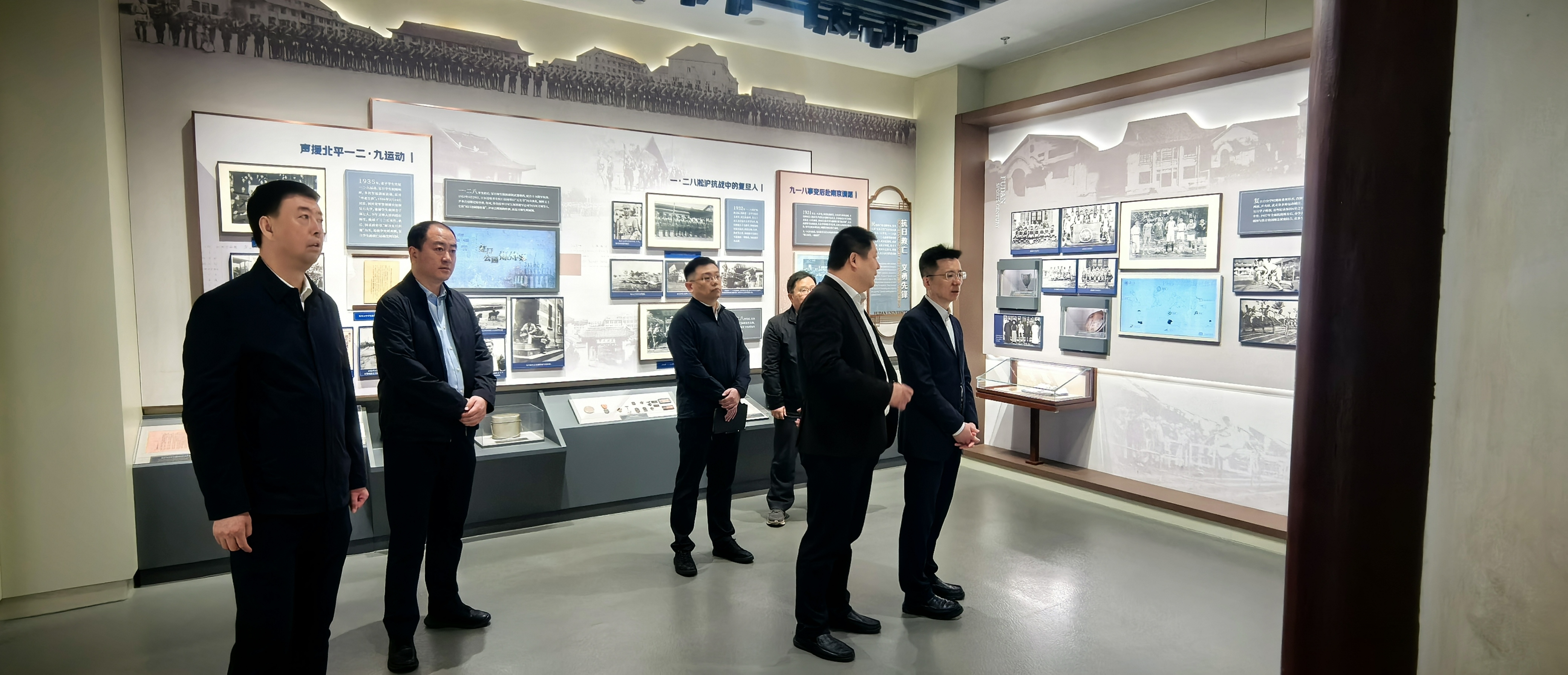 朱欢率队到复旦大学开展座谈交流