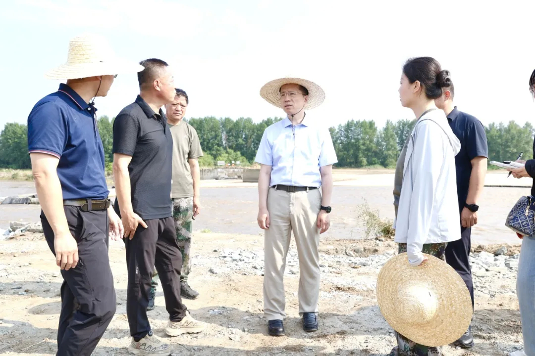 朱欢在实地督导落实灾后恢复工作时强调：坚持系统谋划、精准施策，全力以赴推进灾后重建工作