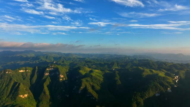 唯一一座由毛泽东亲笔题写匾额的革命旧址在哪里？文献纪录片《遵义三日》第一集今晚开播