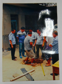 在自家宅基地发现古墓葬隐瞒不报，兄弟俩窃得8件青铜器被判刑