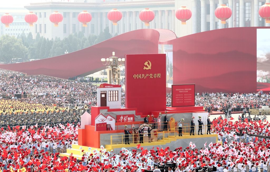 坚持党的全面领导，不断提高党的长期执政能力&mdash;&mdash;习近平党建思想引领新时代全面从严治党系列述评之一