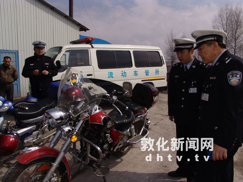 敦化交警打造优良软环境[图]