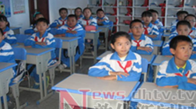 敦化市九小学组织师生观看《开学第一课》