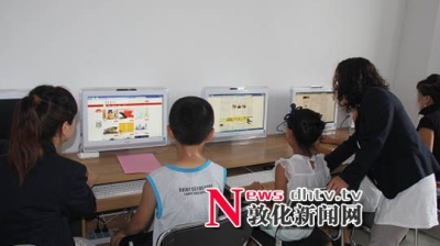 江东社区开展青少年文明上网宣教活动
