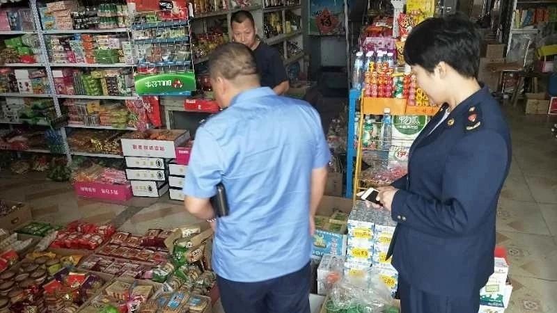 前郭县市场监督管理局开展中秋节国庆节期间食品安全专项检查